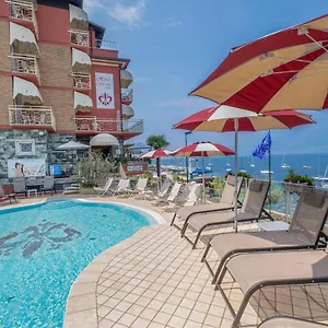 https://hotel-firenze-brenzone.hotelinveneto.com